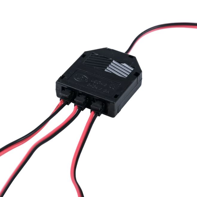 Rozbočovací krabička, 3x JST-M samice + 2m kabel, 1x JST-M samec, černá